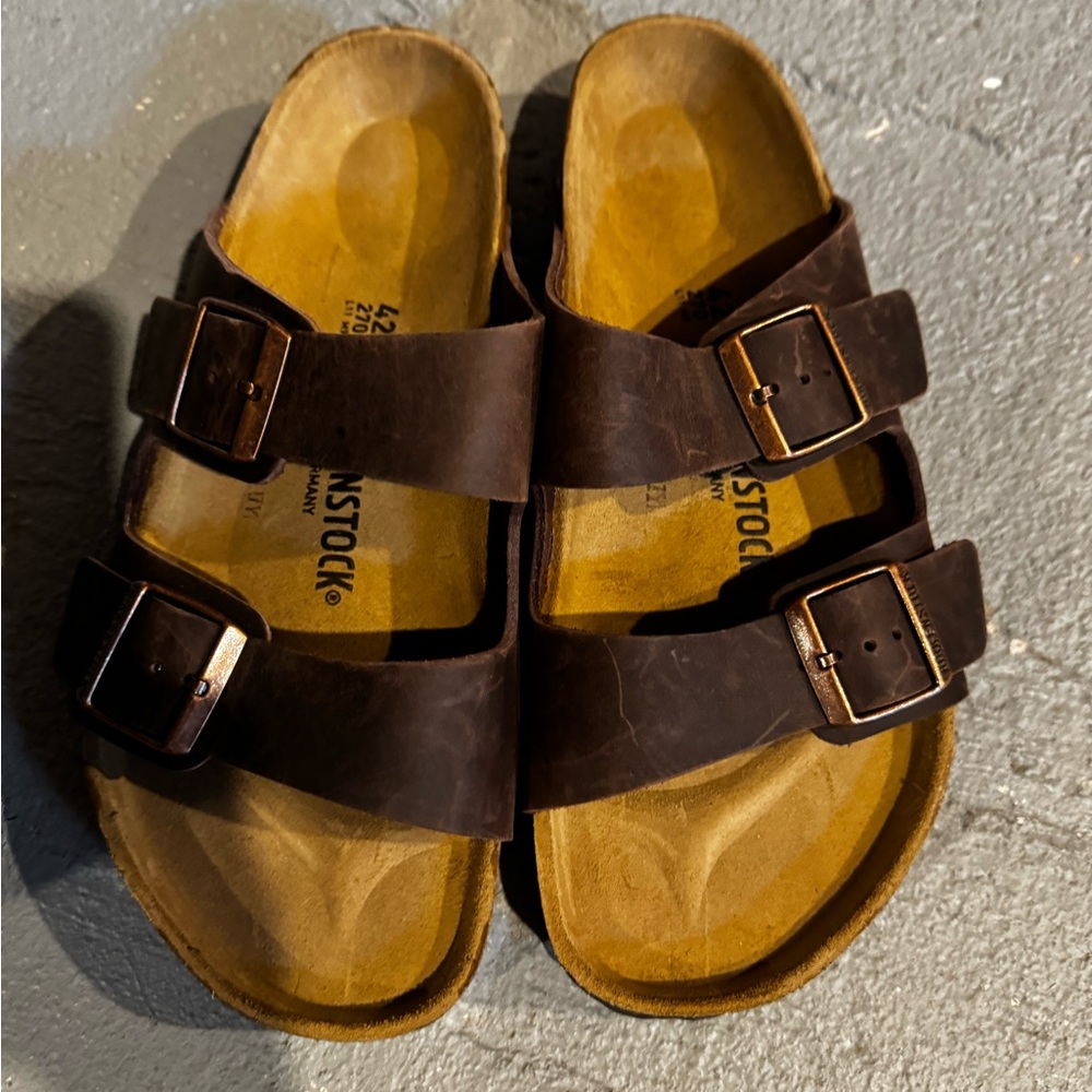 Size as pictured L11 M9 42 270 new Birkenstock sandals retail $135